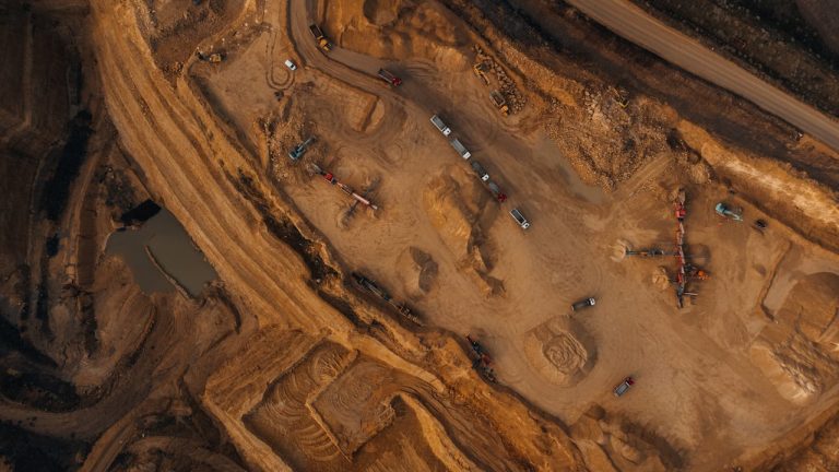 Guinea Bauxite Mining: World's Largest Reserves and Export Strategies Yes! Invest Guinea