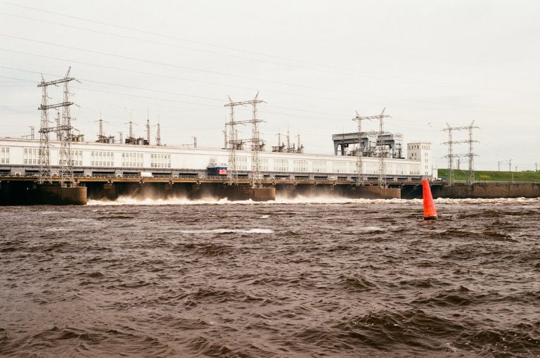 Hydropower Investments in Yes! Invest in Guinea