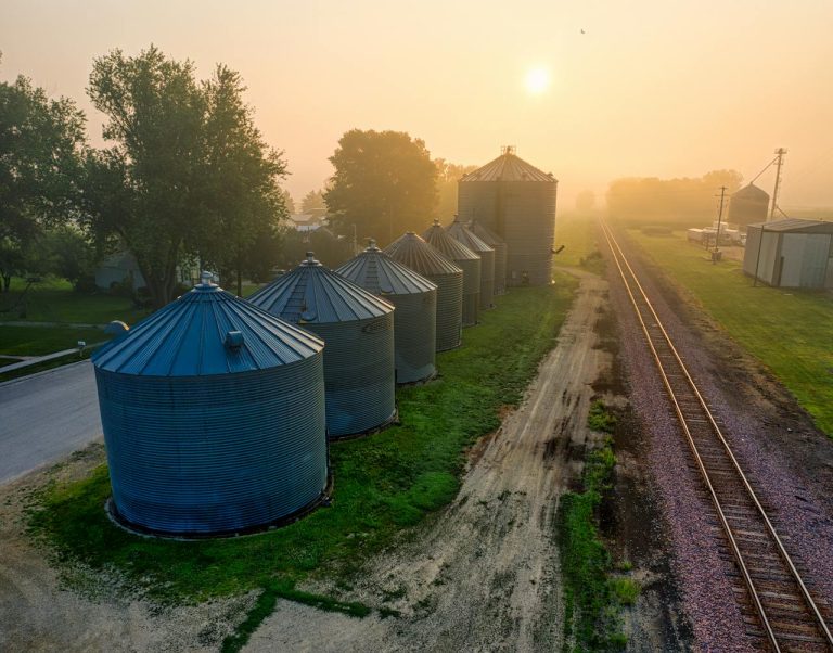 Grain storage facilities: Agribusiness infrastructure and investment guide by yes! invest guinea
